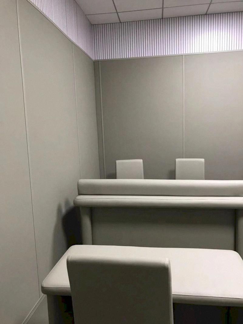 軟包防撞桌椅圖片